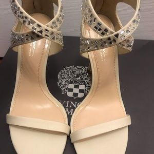 Vince Camuto classy heels for women